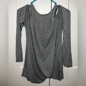 A Boutique brand-long sleeve-Size Medium